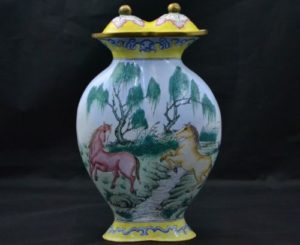 horse-urn